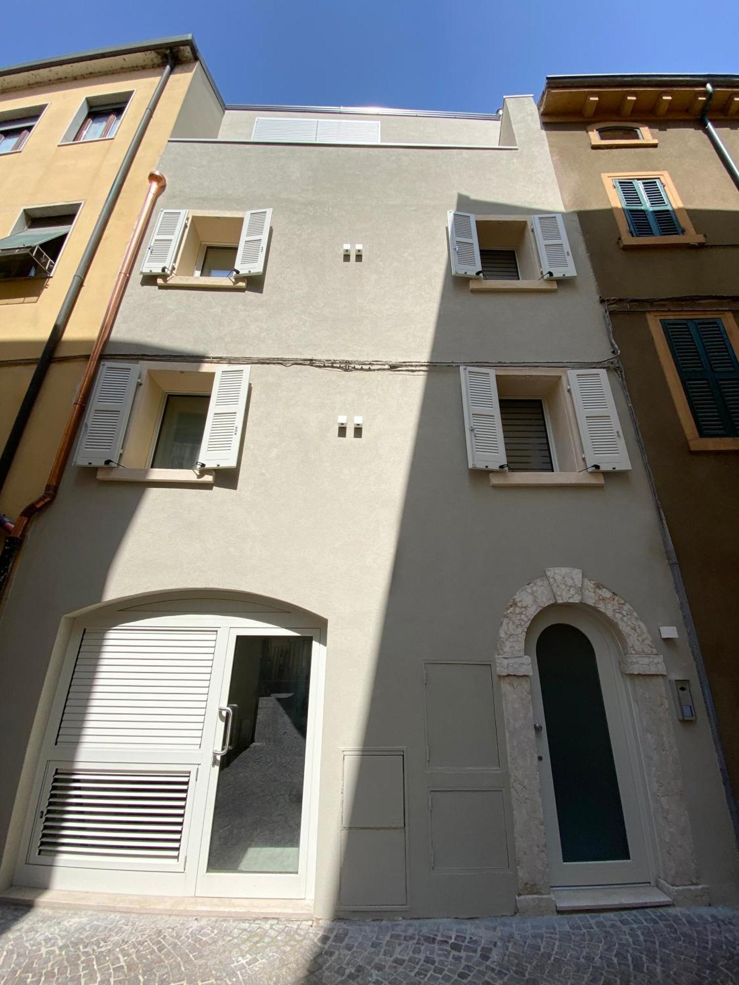 Palazzo Cordigero - Apartments Peschiera del Garda Exterior foto